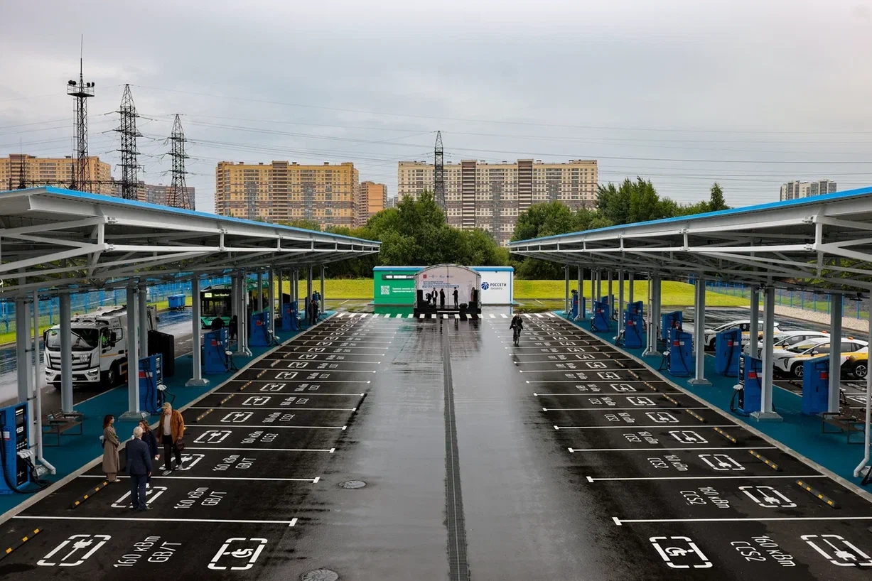 Кроме того, до 2031 года продлена льгота по транспортному налогу для владельцев электромобилей и машин на природном газе.